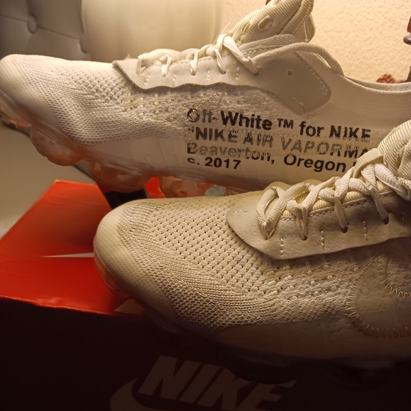 Nike x Off White Vapormax Flyknit Sneakers | Men's Size: 11 | Replacement Box - Picture 7 of 8